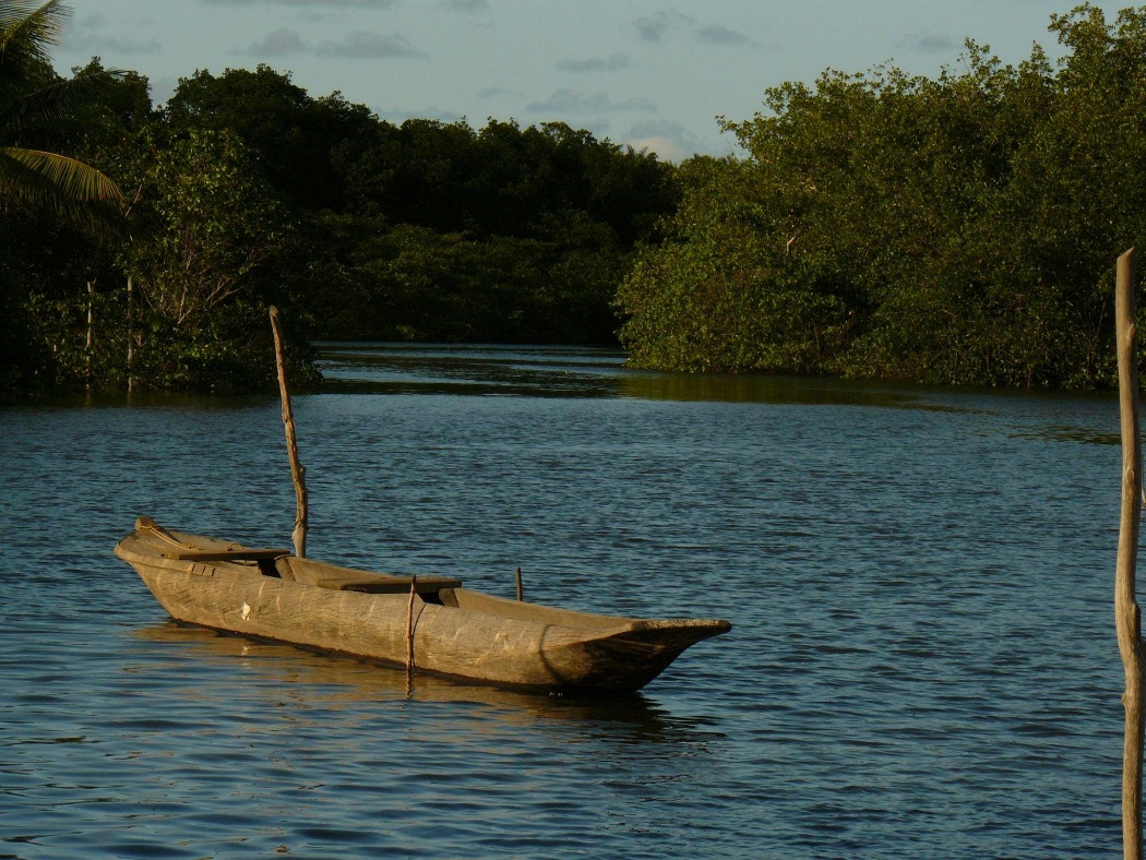Canoa de Calão em Camamu